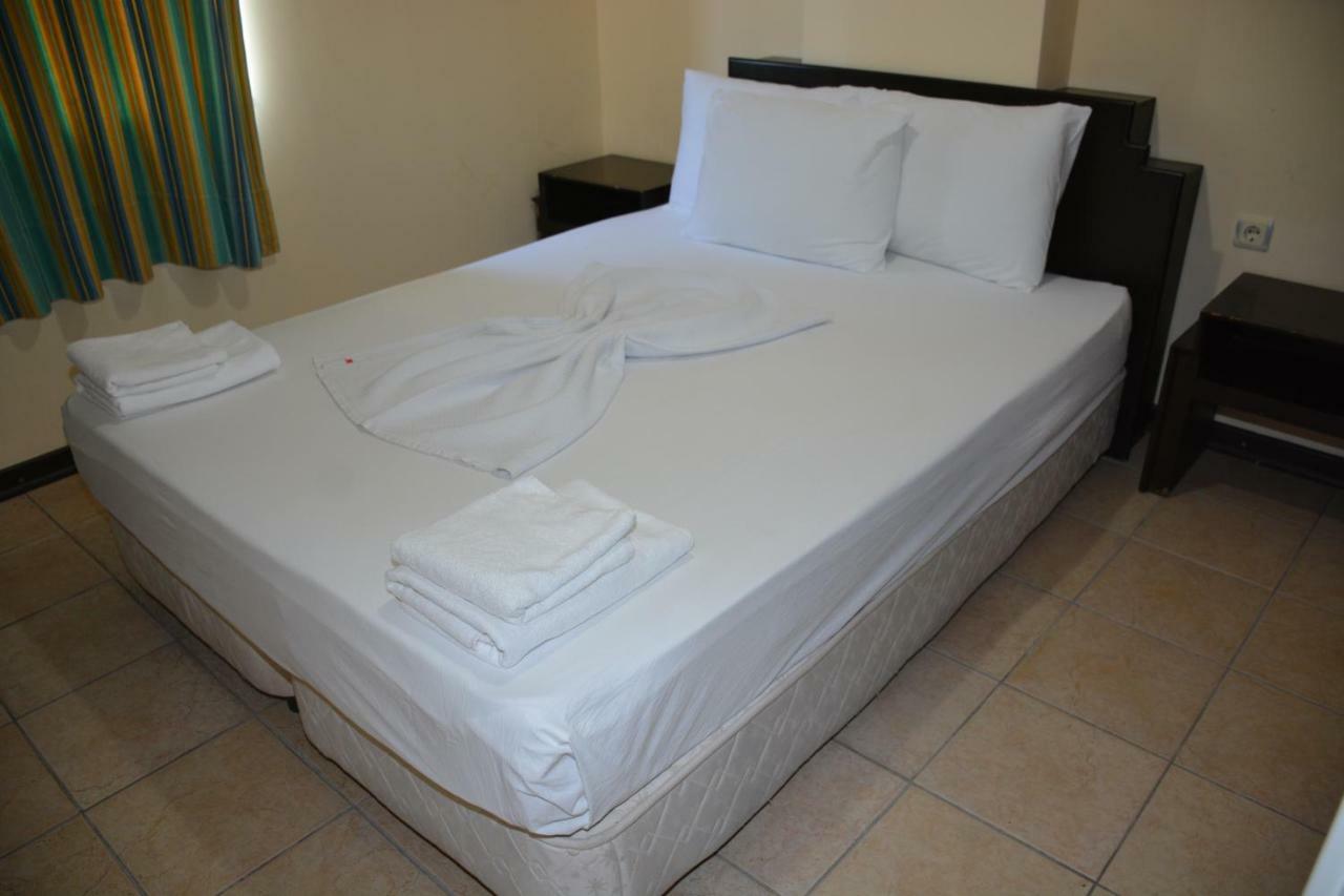 Bahceli Family Otel Antalya Ngoại thất bức ảnh