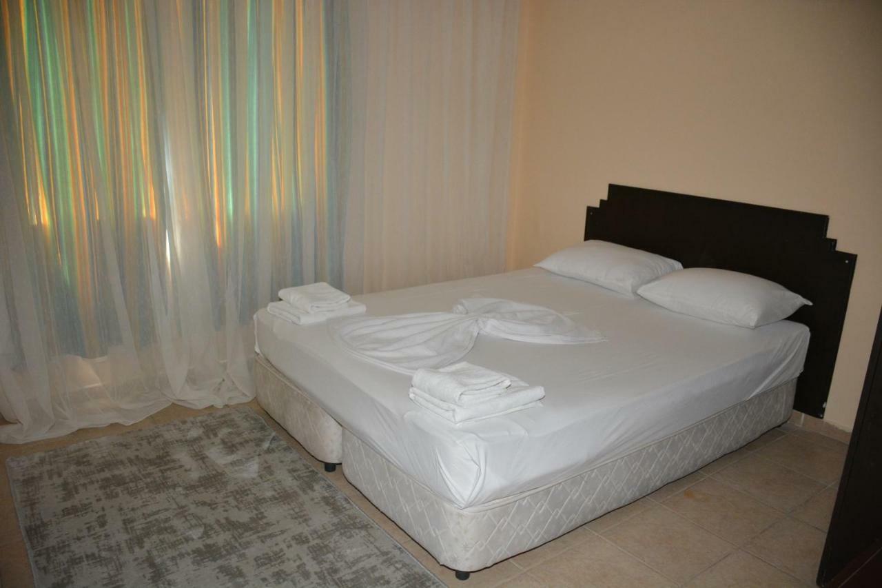 Bahceli Family Otel Antalya Ngoại thất bức ảnh